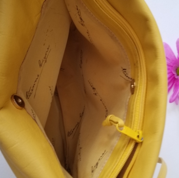 Etienne Aigner Leather Crossbody/Shoulder Purse - Picture 6 of 11